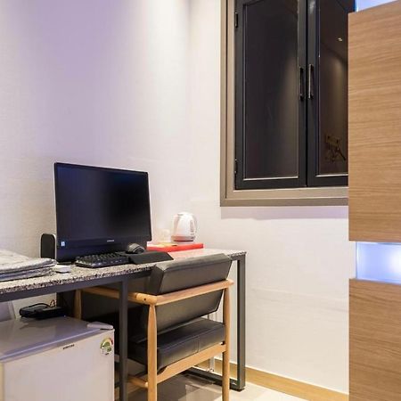 Hotel Myeong Jak Suwon Dış mekan fotoğraf